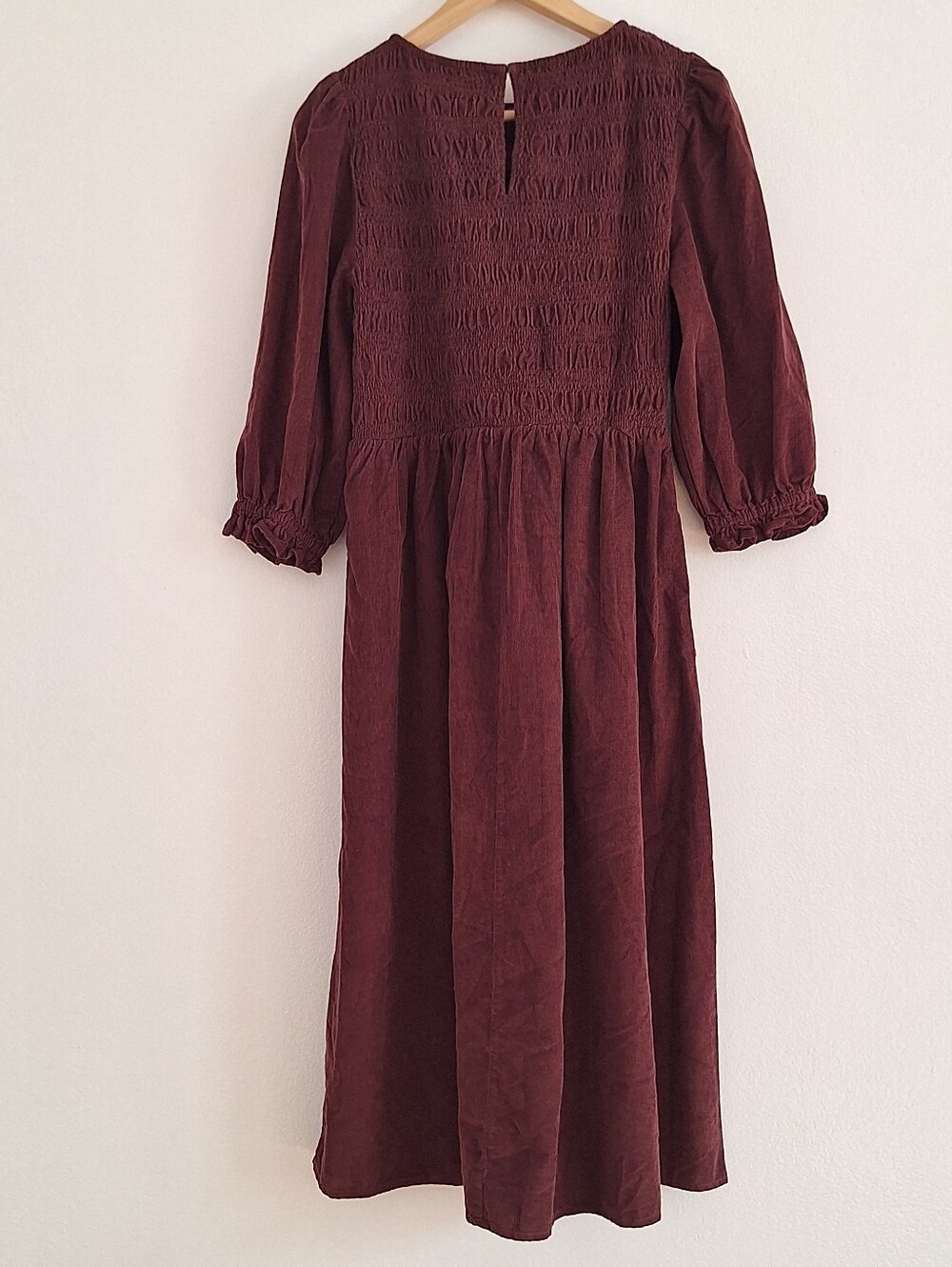 NWOT M&S Smocked Bodice Long Sleeve Midi Dress in Burgundy - Picture 3 of 10